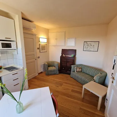 Flat Ii Lägenhet